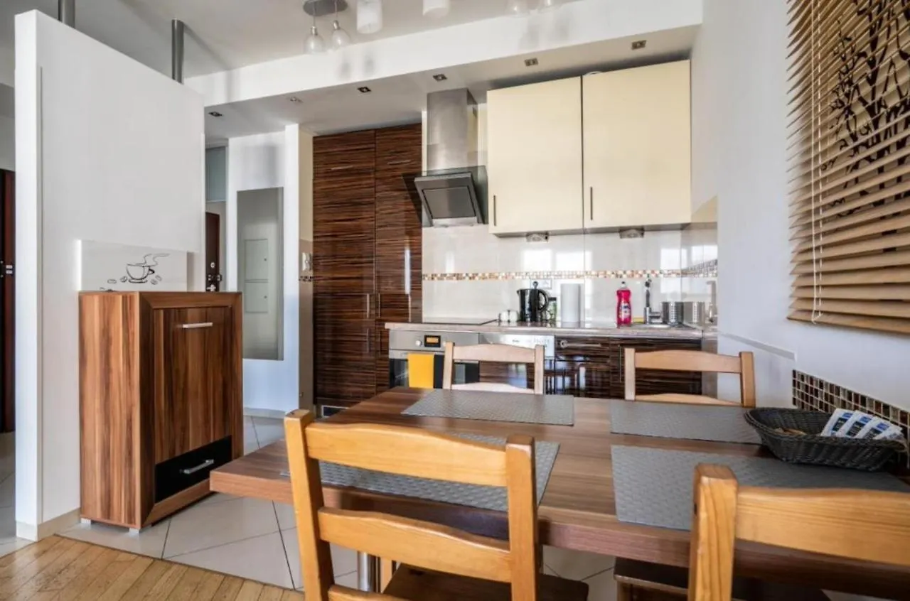 Golden Apartments Warsaw - Big And Bright Apartment In Platinum Towers- Browary- Grzyb61A Poland